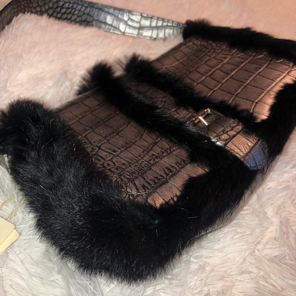 Cavalcanti Leather/Fur Handbag - Picture 2 of 8